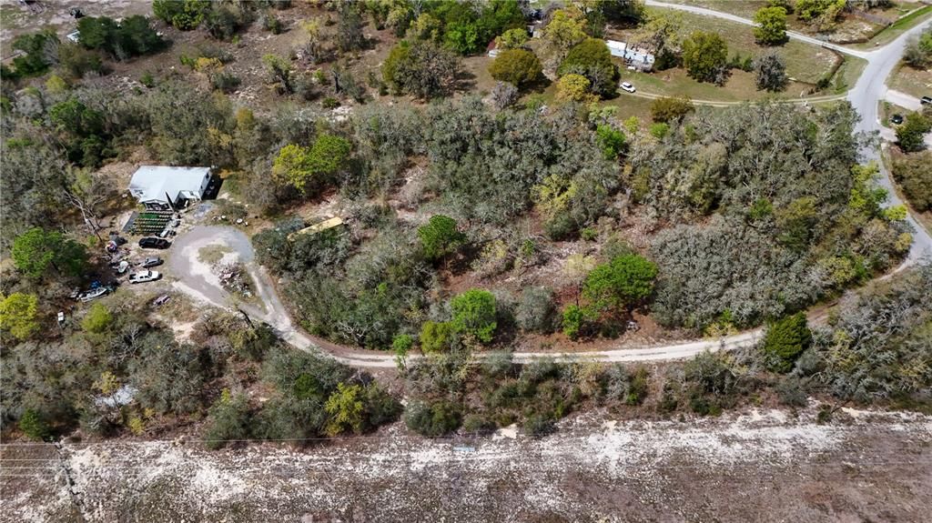 Activo con contrato: $300,000 (5.60 acres)