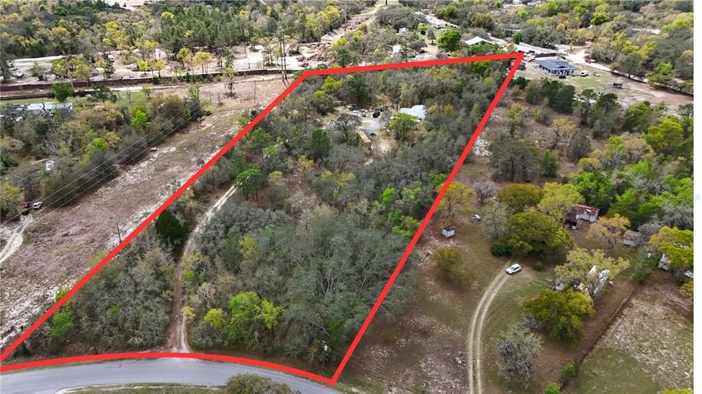 Activo con contrato: $300,000 (5.60 acres)