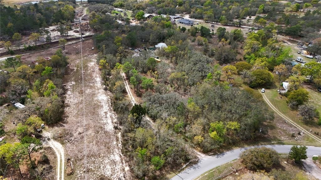 Activo con contrato: $300,000 (5.60 acres)