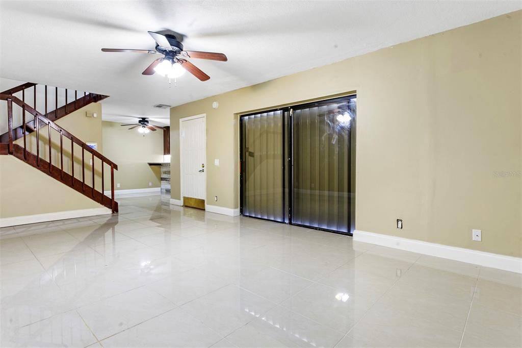 En Venta: $275,000 (2 camas, 2 baños, 1302 Pies cuadrados)