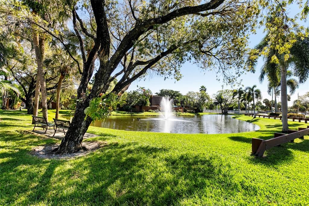 En Venta: $275,000 (2 camas, 2 baños, 1302 Pies cuadrados)