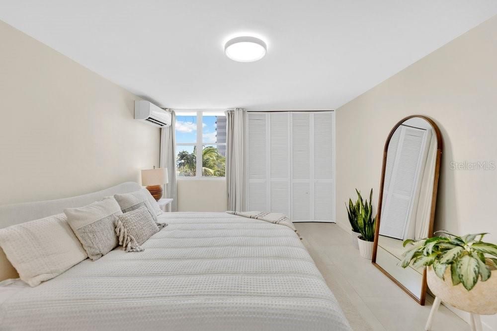 En Venta: $935,000 (2 camas, 2 baños, 1301 Pies cuadrados)