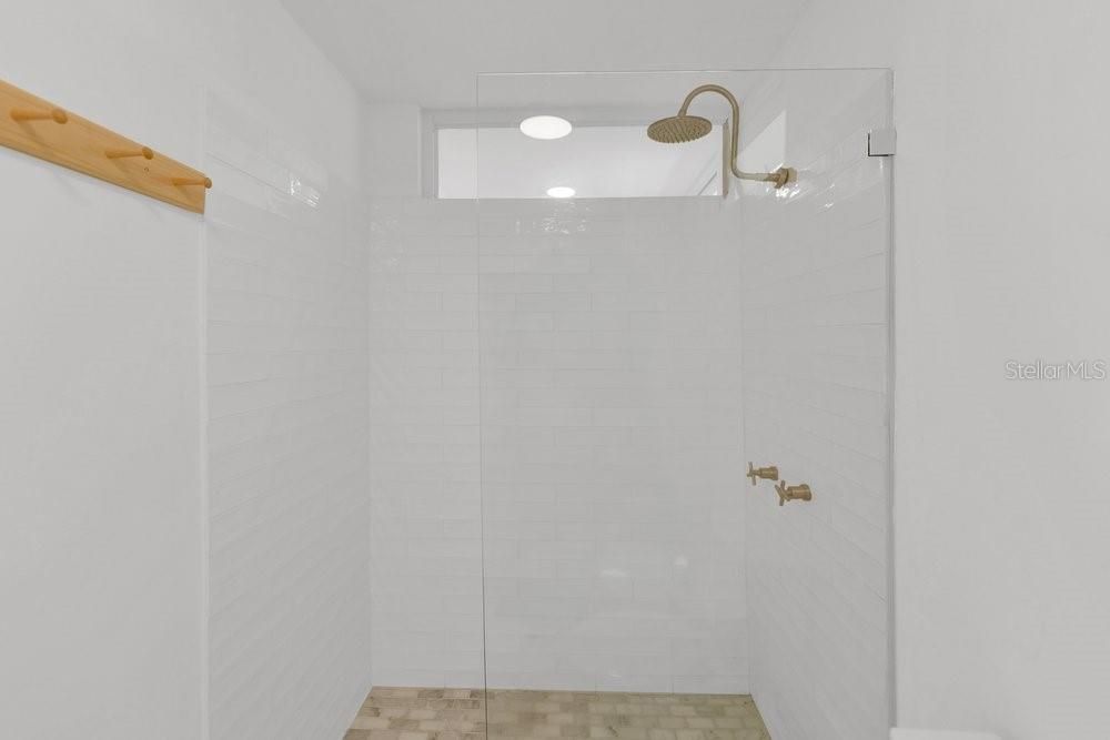 En Venta: $935,000 (2 camas, 2 baños, 1301 Pies cuadrados)