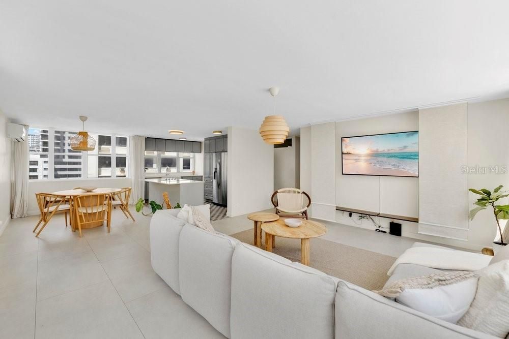 En Venta: $935,000 (2 camas, 2 baños, 1301 Pies cuadrados)