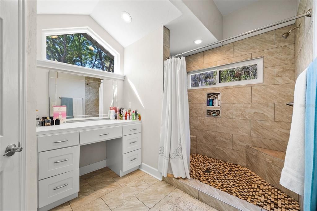 На продажу: $550,000 (4 спален, 3 ванн, 2241 Квадратных фут)