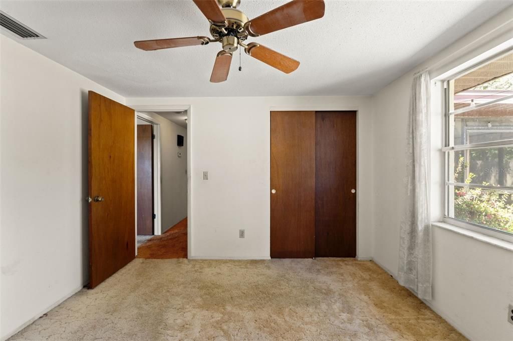 En Venta: $189,900 (2 camas, 2 baños, 1318 Pies cuadrados)