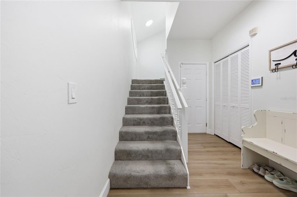 Activo con contrato: $595,000 (5 camas, 3 baños, 2729 Pies cuadrados)