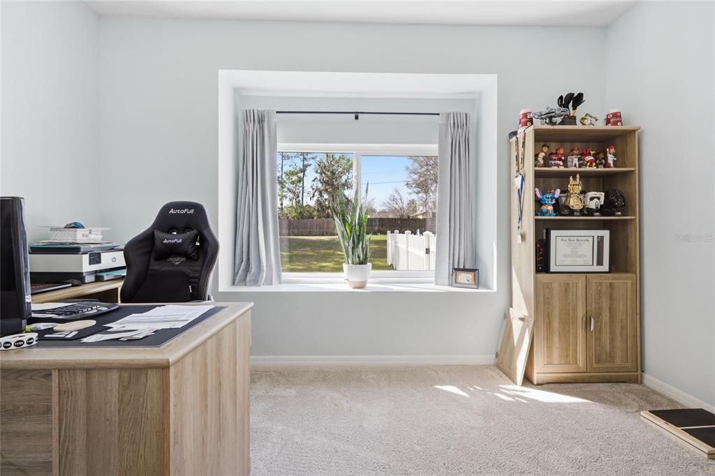 Activo con contrato: $595,000 (5 camas, 3 baños, 2729 Pies cuadrados)