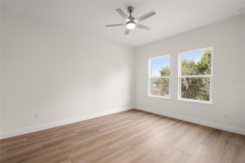 For Sale: $354,000 (3 beds, 2 baths, 1483 Square Feet)