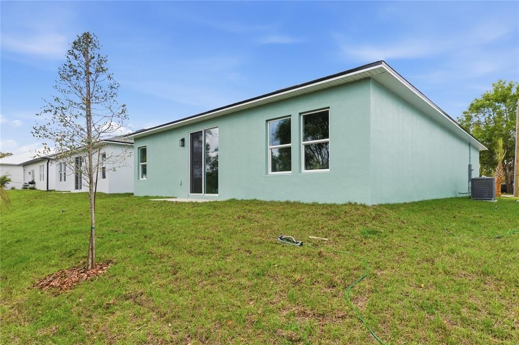 For Sale: $354,000 (3 beds, 2 baths, 1483 Square Feet)