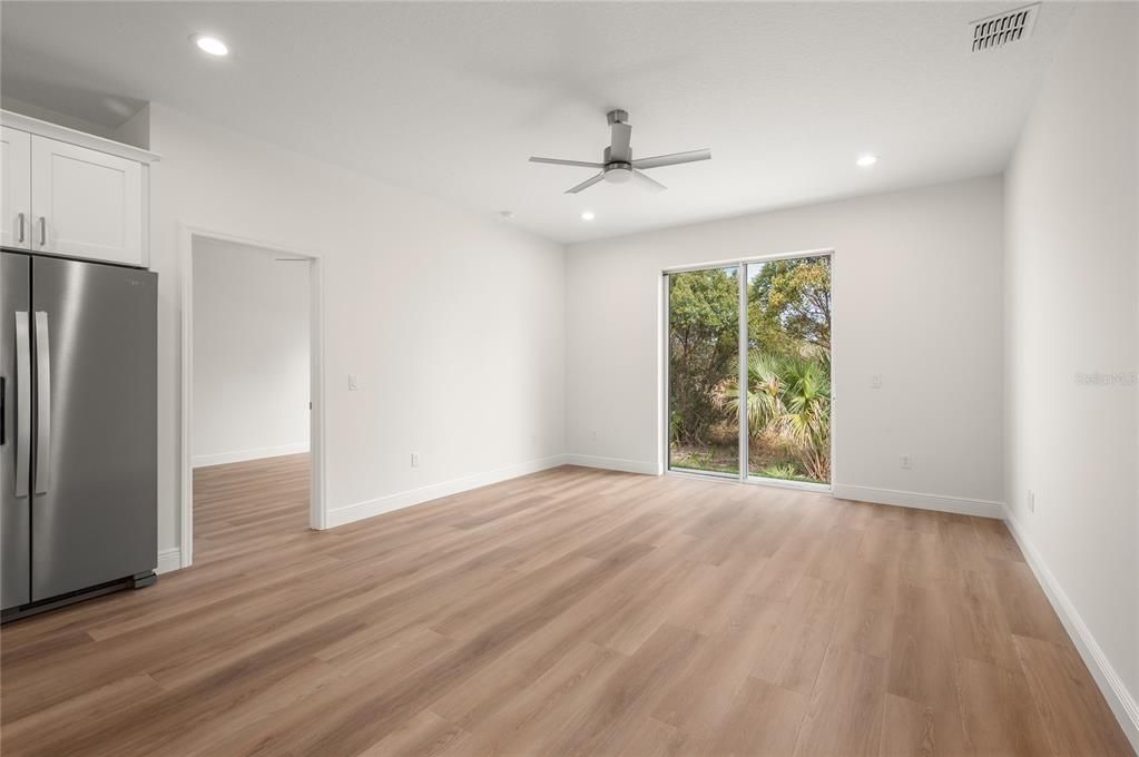 For Sale: $354,000 (3 beds, 2 baths, 1483 Square Feet)