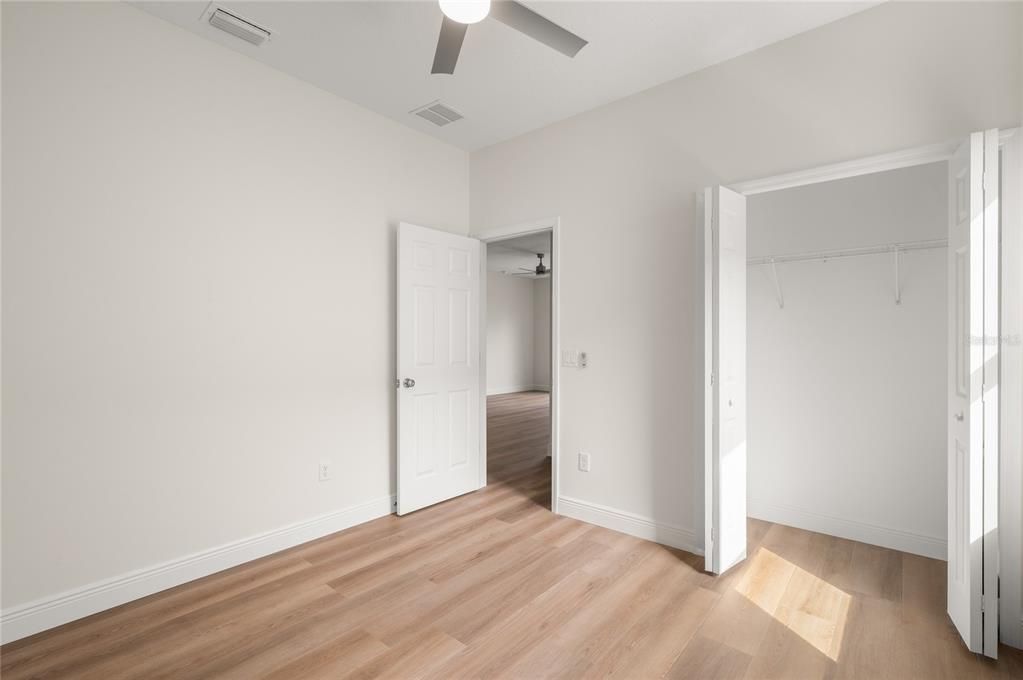 For Sale: $354,000 (3 beds, 2 baths, 1483 Square Feet)