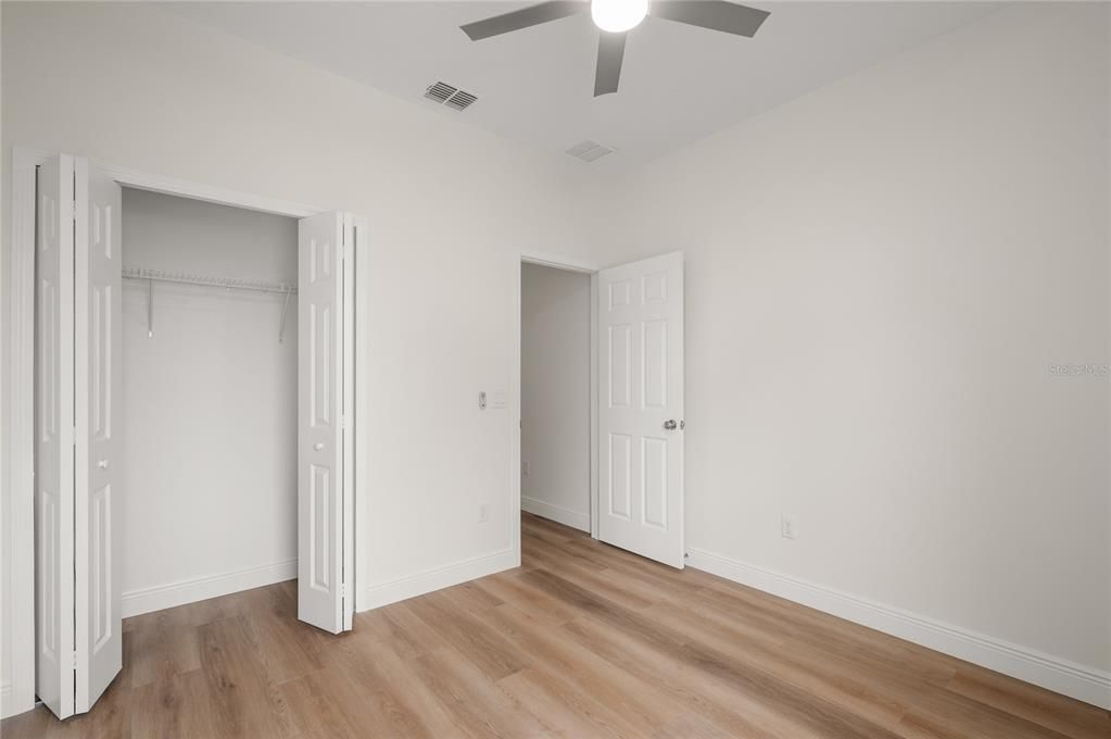 For Sale: $354,000 (3 beds, 2 baths, 1483 Square Feet)