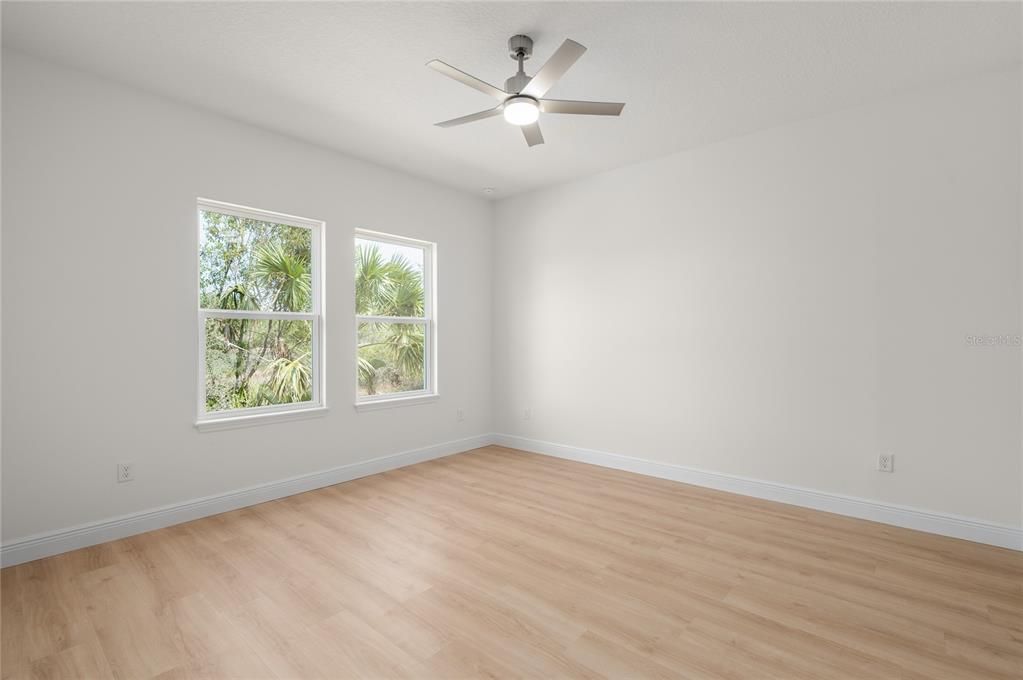 For Sale: $354,000 (3 beds, 2 baths, 1483 Square Feet)
