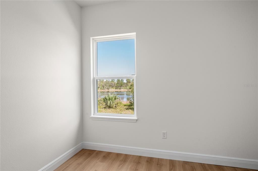 For Sale: $354,000 (3 beds, 2 baths, 1483 Square Feet)