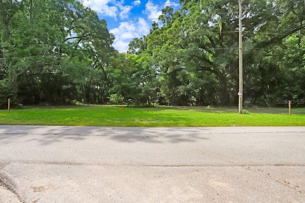 En Venta: $449,000 (14.15 acres)