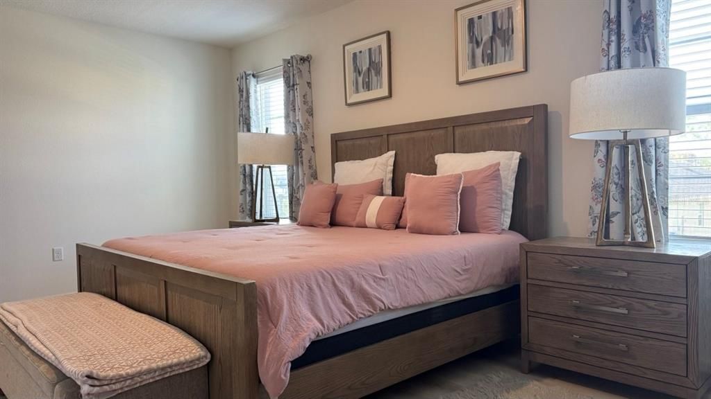 En Venta: $394,900 (5 camas, 3 baños, 2522 Pies cuadrados)