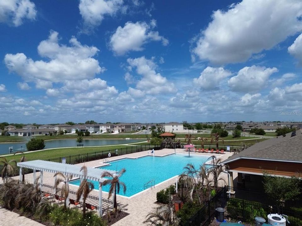 En Venta: $394,900 (5 camas, 3 baños, 2522 Pies cuadrados)