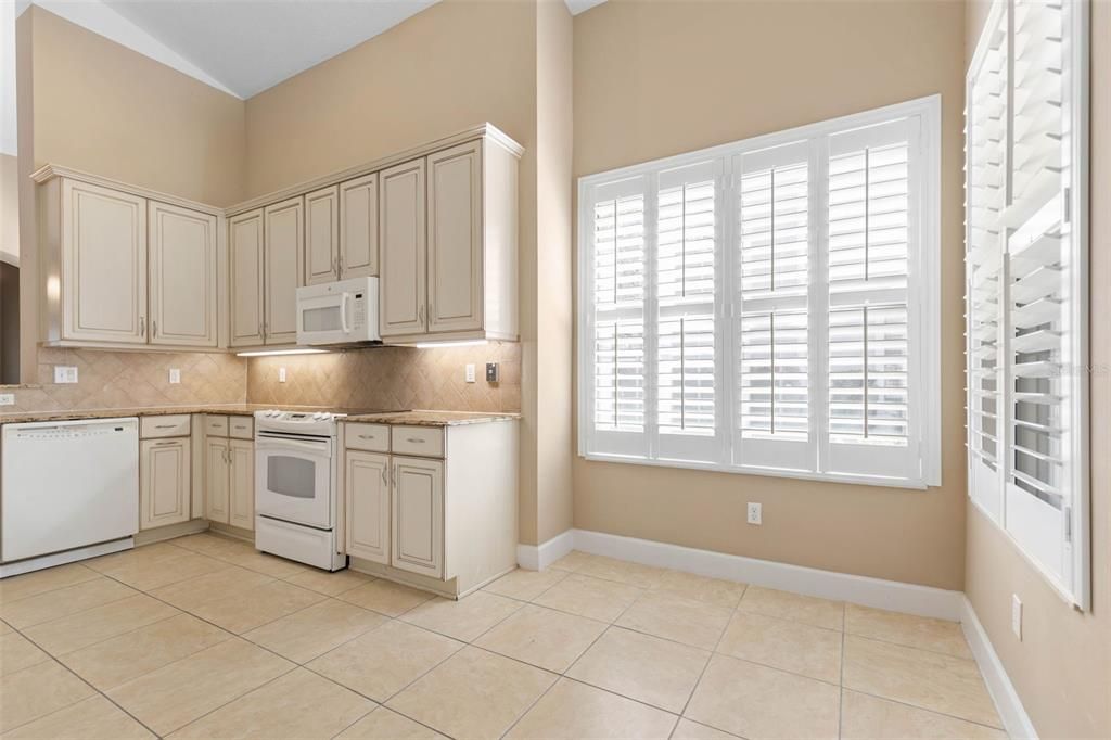 待售: $469,000 (2 贝兹, 2 浴室, 1828 平方英尺)