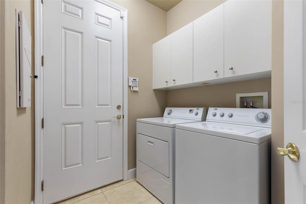 待售: $469,000 (2 贝兹, 2 浴室, 1828 平方英尺)