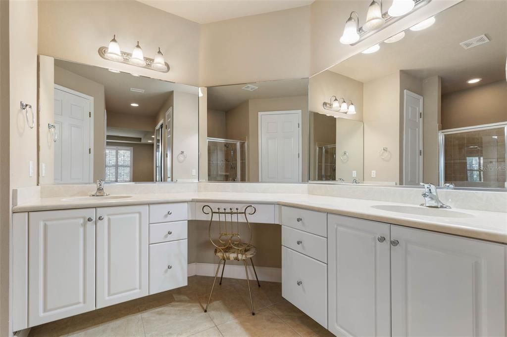 待售: $469,000 (2 贝兹, 2 浴室, 1828 平方英尺)