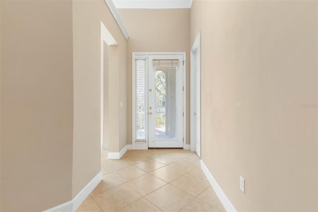 待售: $469,000 (2 贝兹, 2 浴室, 1828 平方英尺)