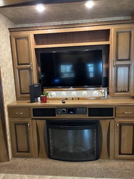 На продажу: $83,500 (0.10 acres)