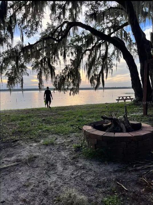 На продажу: $83,500 (0.10 acres)