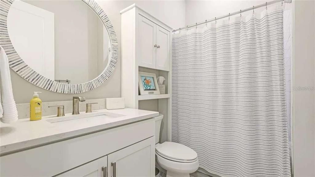 Activo con contrato: $1,545,000 (4 camas, 4 baños, 3982 Pies cuadrados)