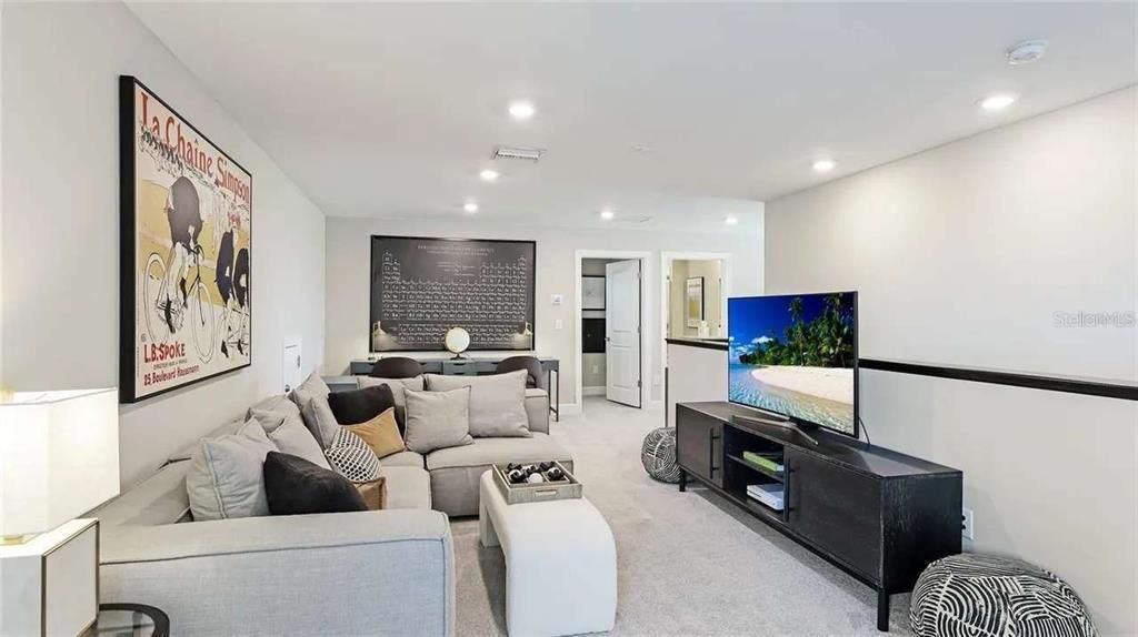 Activo con contrato: $1,545,000 (4 camas, 4 baños, 3982 Pies cuadrados)