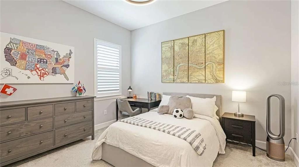 Activo con contrato: $1,545,000 (4 camas, 4 baños, 3982 Pies cuadrados)