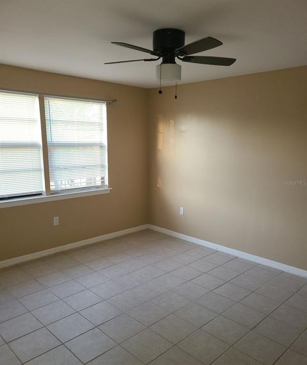 En Venta: $122,000 (2 camas, 2 baños, 947 Pies cuadrados)