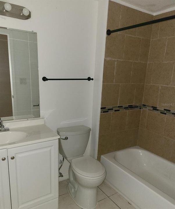 En Venta: $122,000 (2 camas, 2 baños, 947 Pies cuadrados)