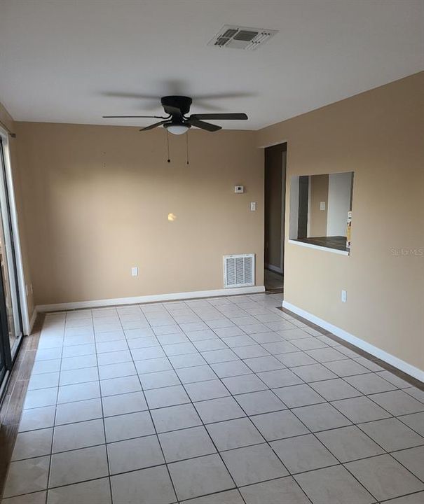 En Venta: $122,000 (2 camas, 2 baños, 947 Pies cuadrados)