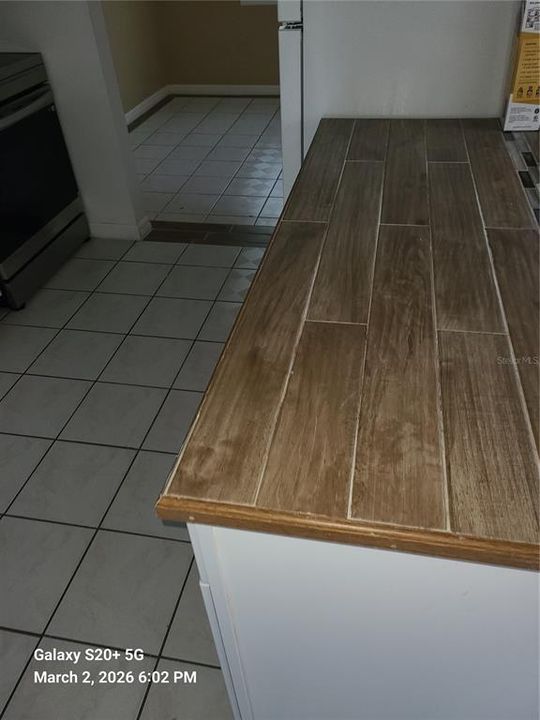 En Venta: $122,000 (2 camas, 2 baños, 947 Pies cuadrados)