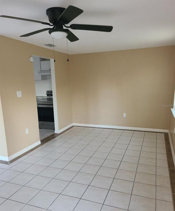 En Venta: $122,000 (2 camas, 2 baños, 947 Pies cuadrados)
