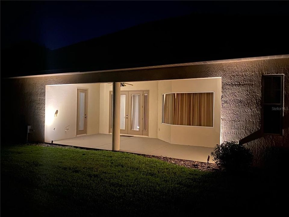 En Venta: $543,000 (4 camas, 3 baños, 2700 Pies cuadrados)