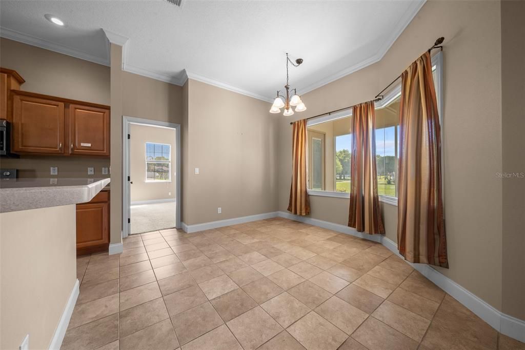 En Venta: $543,000 (4 camas, 3 baños, 2700 Pies cuadrados)