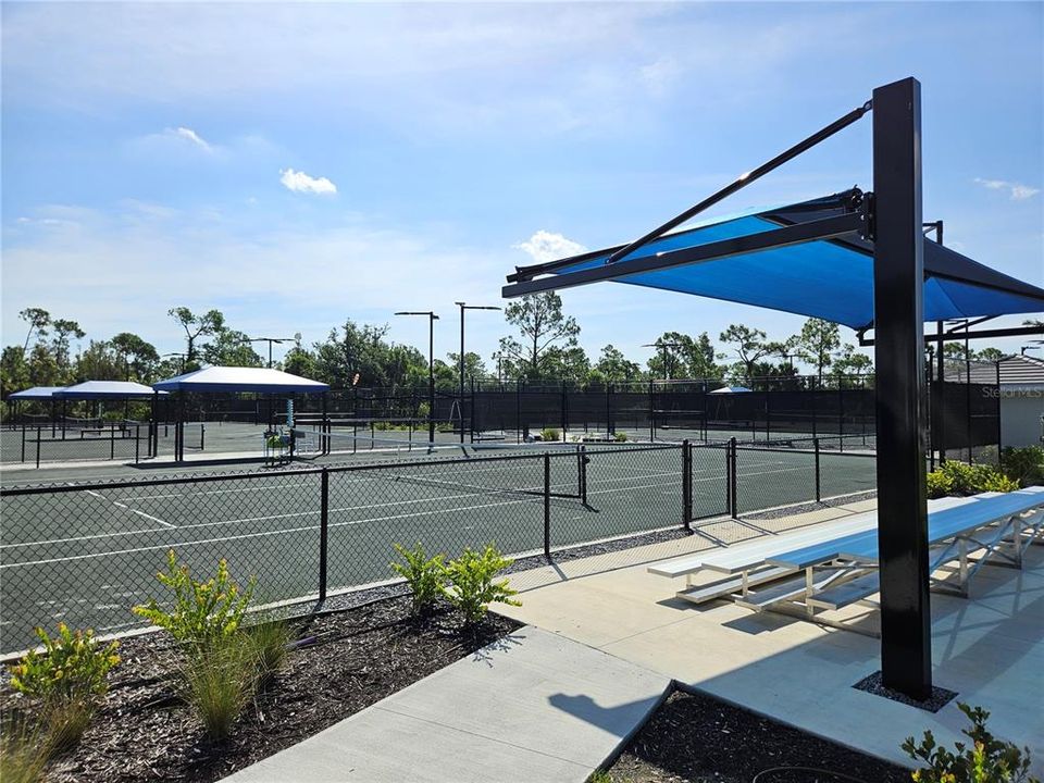 В аренду: $5,200 (2 спален, 2 ванн, 1313 Квадратных фут)