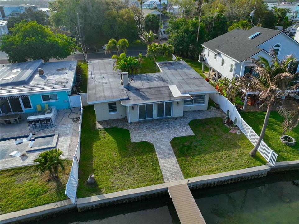 На продажу: $1,199,900 (0.15 acres)