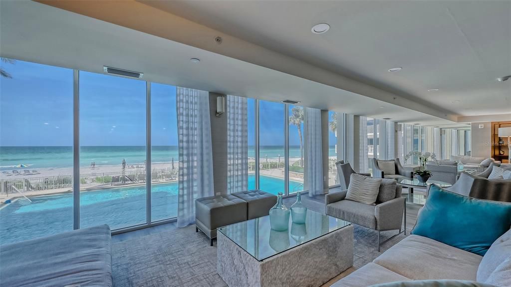For Sale: $1,000,000 (2 beds, 2 baths, 1235 Square Feet)