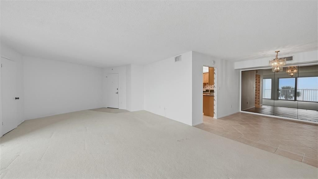 For Sale: $1,000,000 (2 beds, 2 baths, 1235 Square Feet)