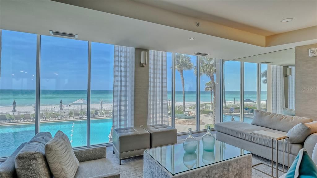 For Sale: $1,000,000 (2 beds, 2 baths, 1235 Square Feet)