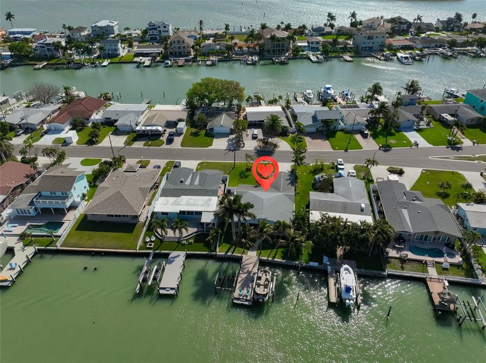Activo con contrato: $959,900 (3 camas, 2 baños, 1600 Pies cuadrados)