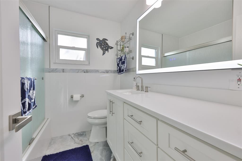 Activo con contrato: $959,900 (3 camas, 2 baños, 1600 Pies cuadrados)