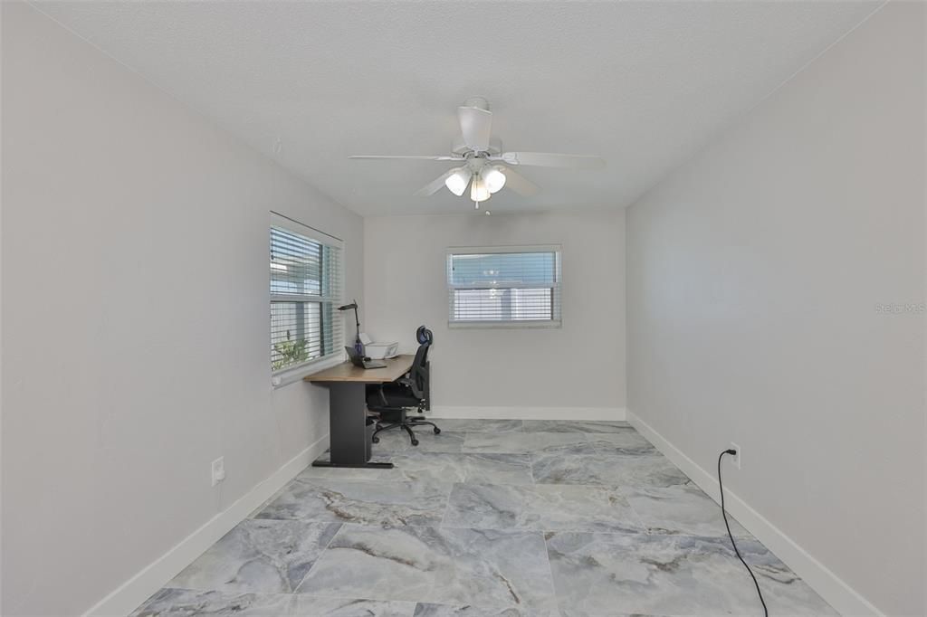 Activo con contrato: $959,900 (3 camas, 2 baños, 1600 Pies cuadrados)