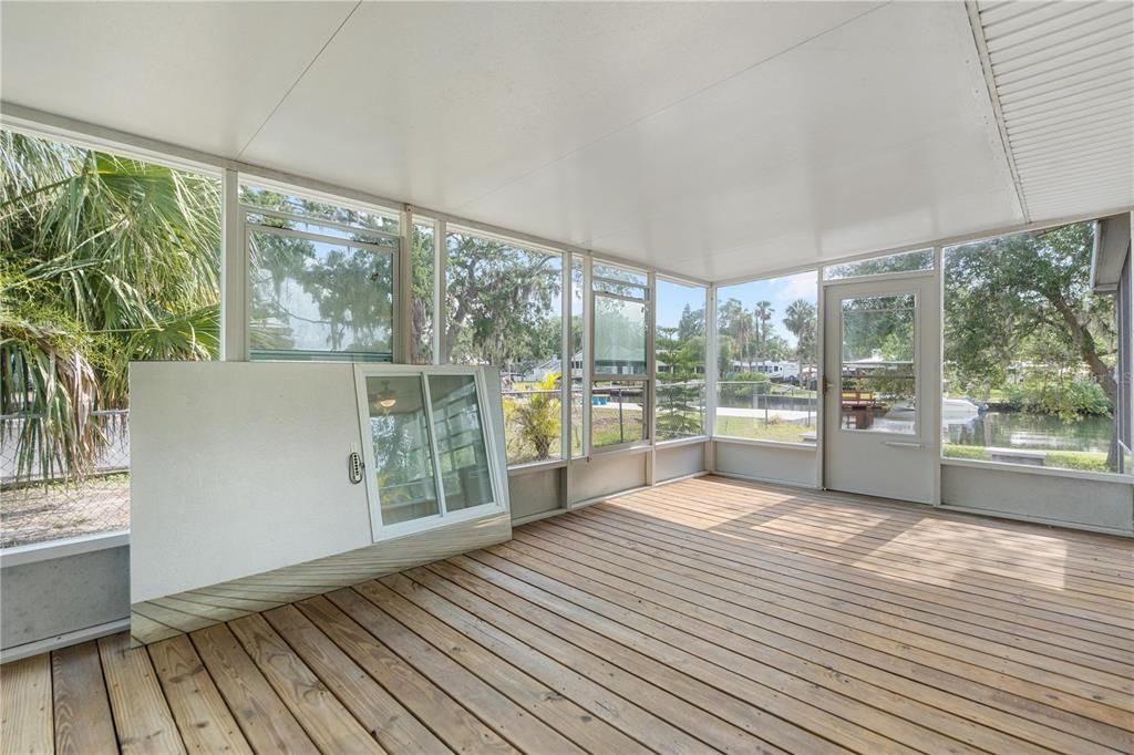 En Venta: $579,900 (4 camas, 3 baños, 2283 Pies cuadrados)
