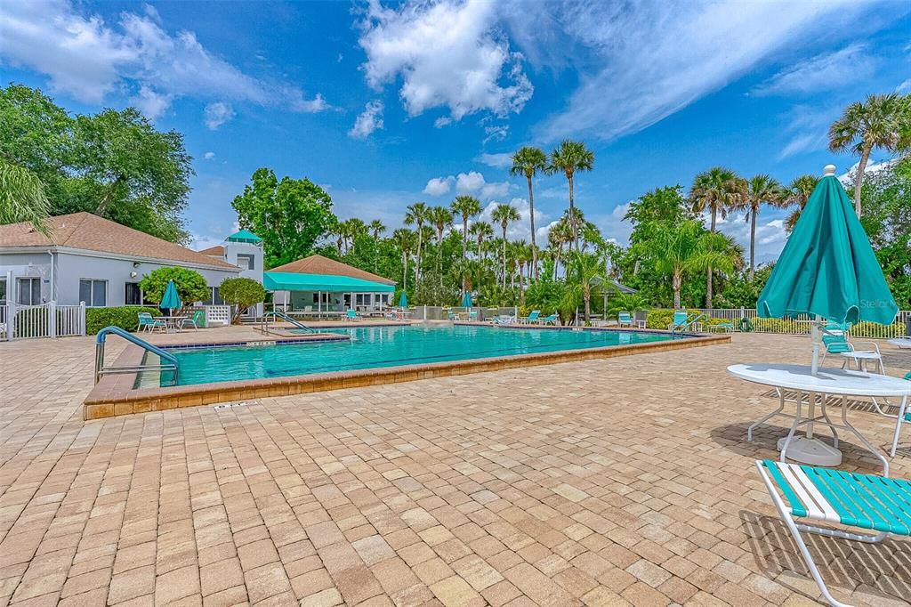 待售: $229,000 (2 贝兹, 2 浴室, 1368 平方英尺)