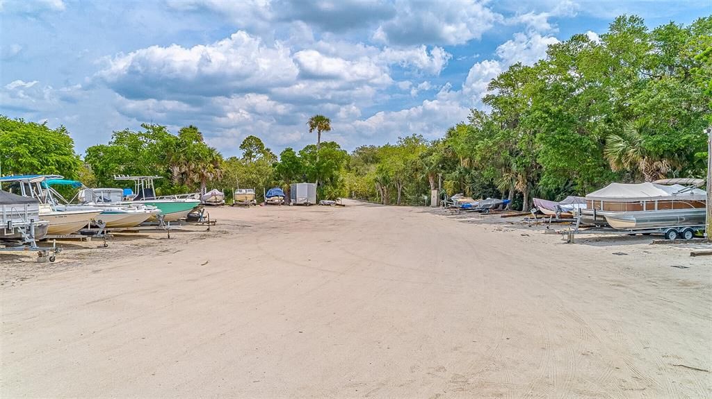 待售: $229,000 (2 贝兹, 2 浴室, 1368 平方英尺)