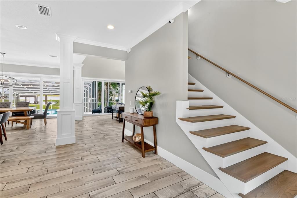 Active With Contract: $1,385,777 (5 beds, 3 baths, 3664 Square Feet)